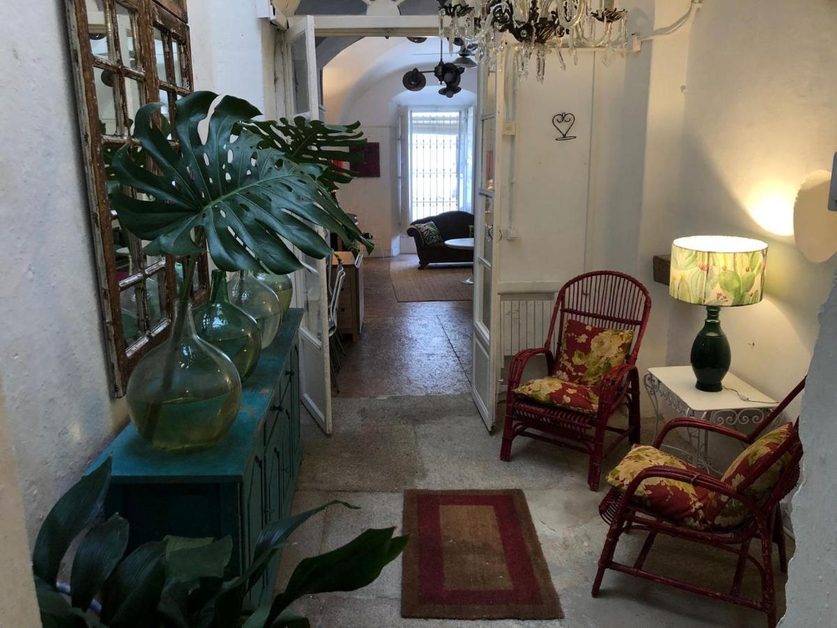 Apartamentos Tukasa Vintage Caces Extérieur photo