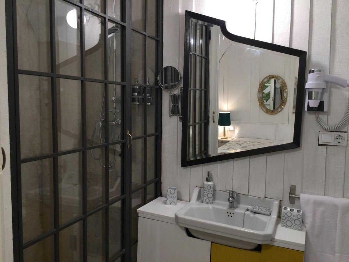 Apartamentos Tukasa Vintage Caces Extérieur photo