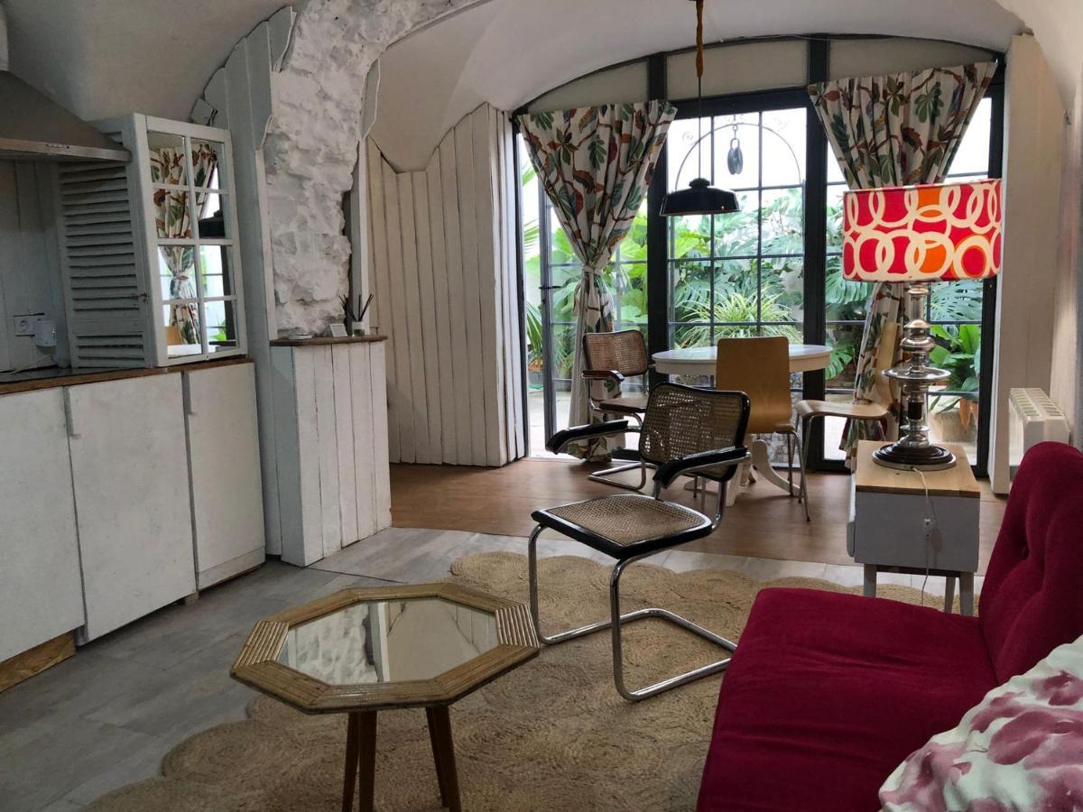 Apartamentos Tukasa Vintage Caces Extérieur photo